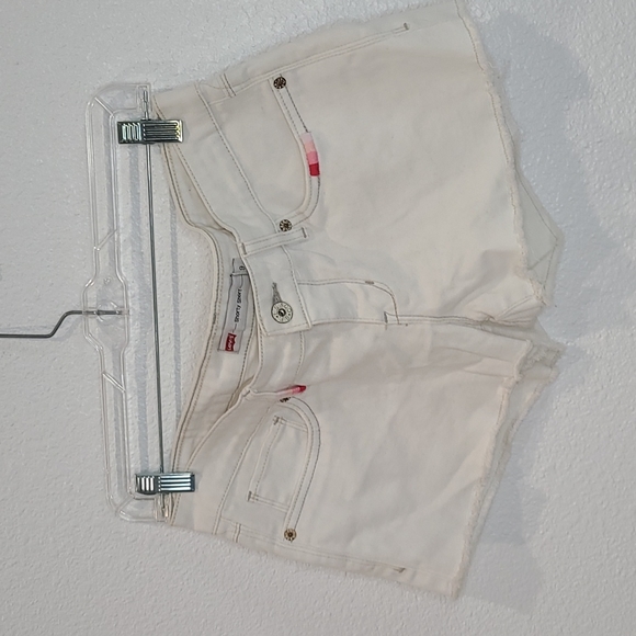 Levi's Pants - Levis white jean shorty shorts size 9